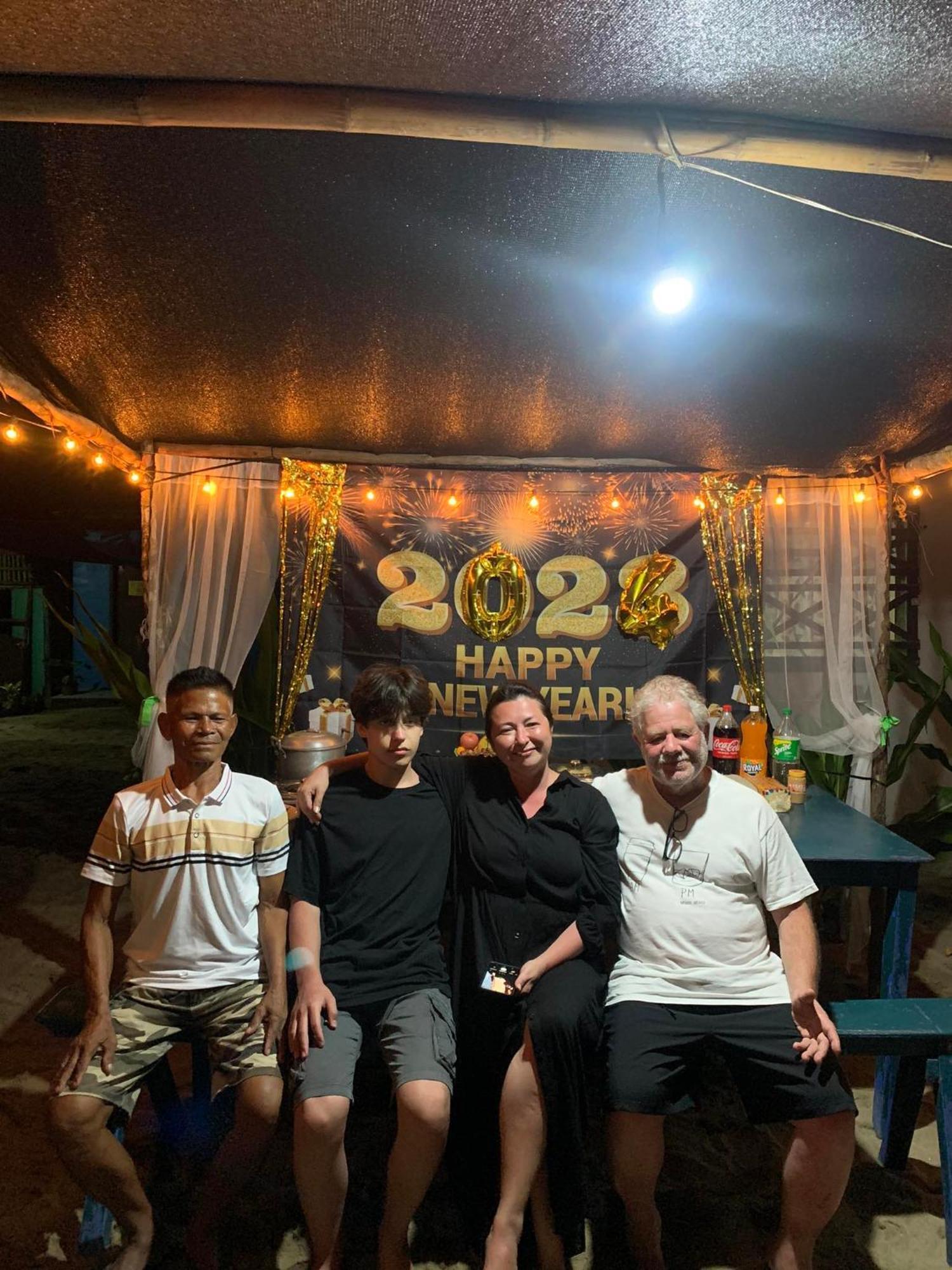ホテル Shalom Camp エルニド エクステリア 写真